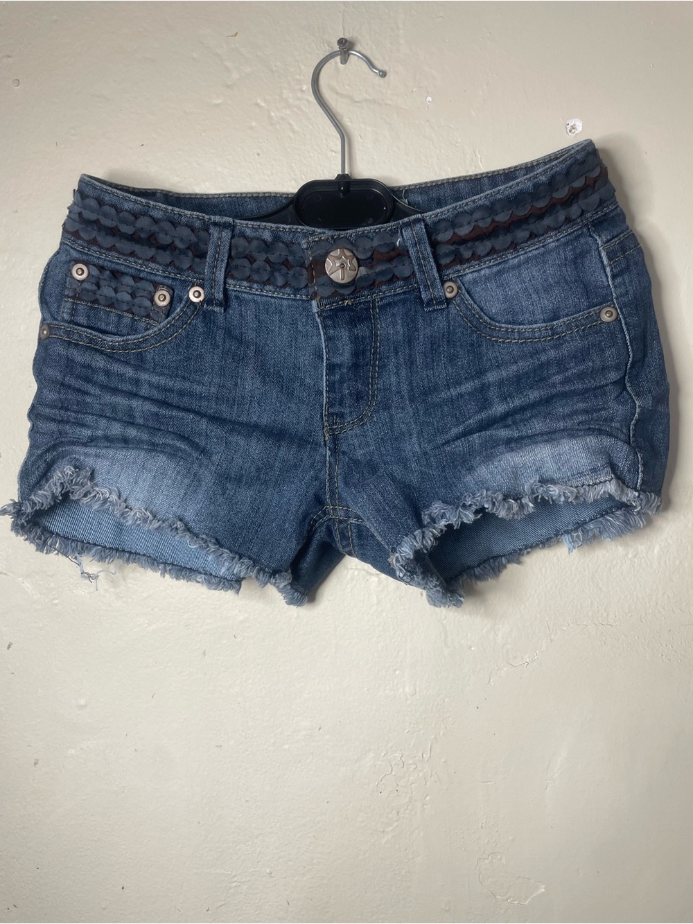 No Boundaries SZ 1 Braided Waist Denim Cutoff Shorts - Blue